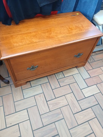 Maple Blanket Chest solid wood